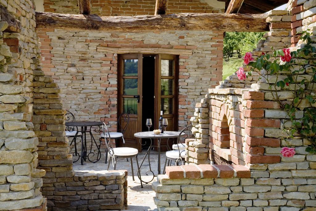 Relais Montemarino Hotel Borgomale Exterior foto